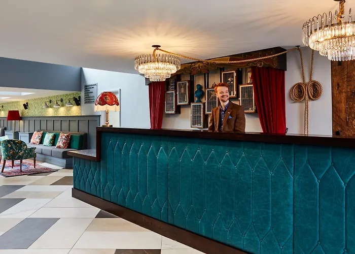 Finest 5 Star Hotels in Stratford-upon-Avon