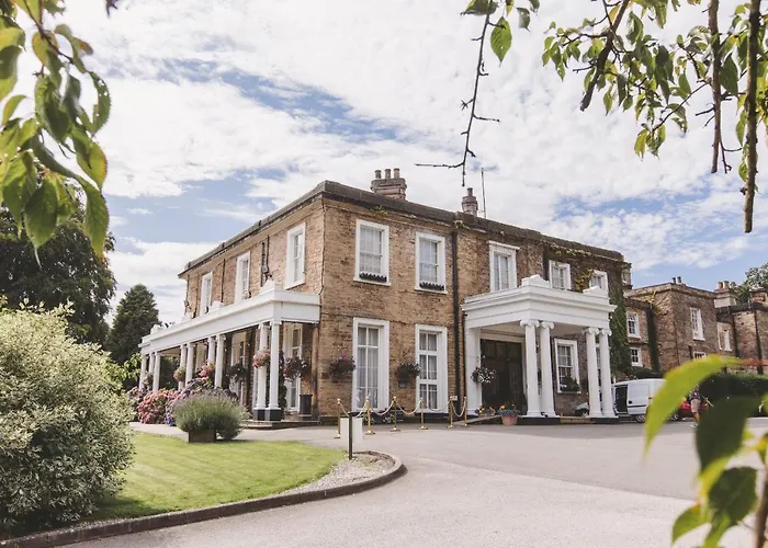 Finest 4-Star Hotels in Sheffield for Indulgence