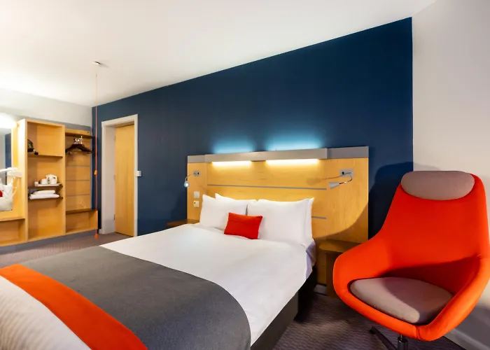 Finest Hotels Near V&A Dundee