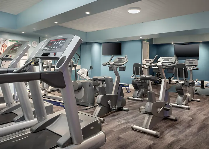 Top Hotels Near Edinburgh Airport